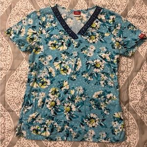 Dickies Women’s Floral Scrub Top